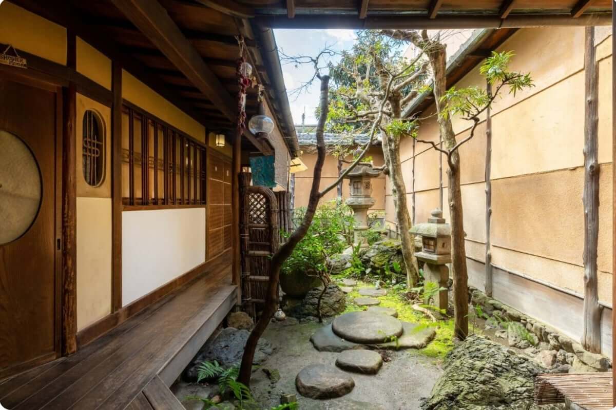 Nishijin Kyoto Guesthouse Kingyoya