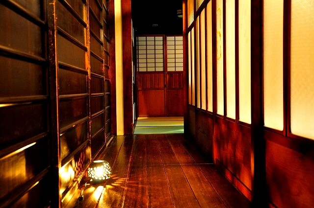 京都の町屋の廊下